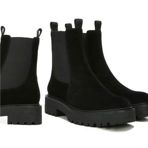Lug sole black boots